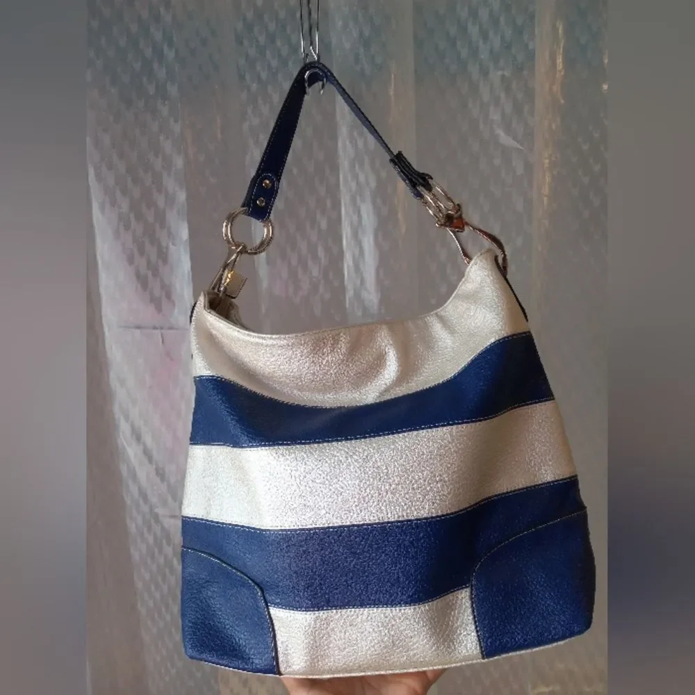 Beautiful Unbranded Shoulder Purse